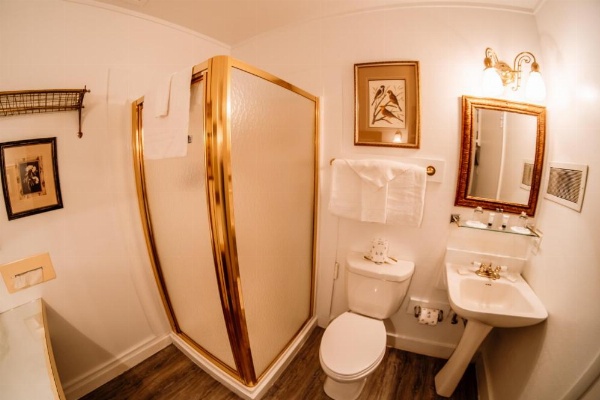 Narrow Gauge Inn image 39